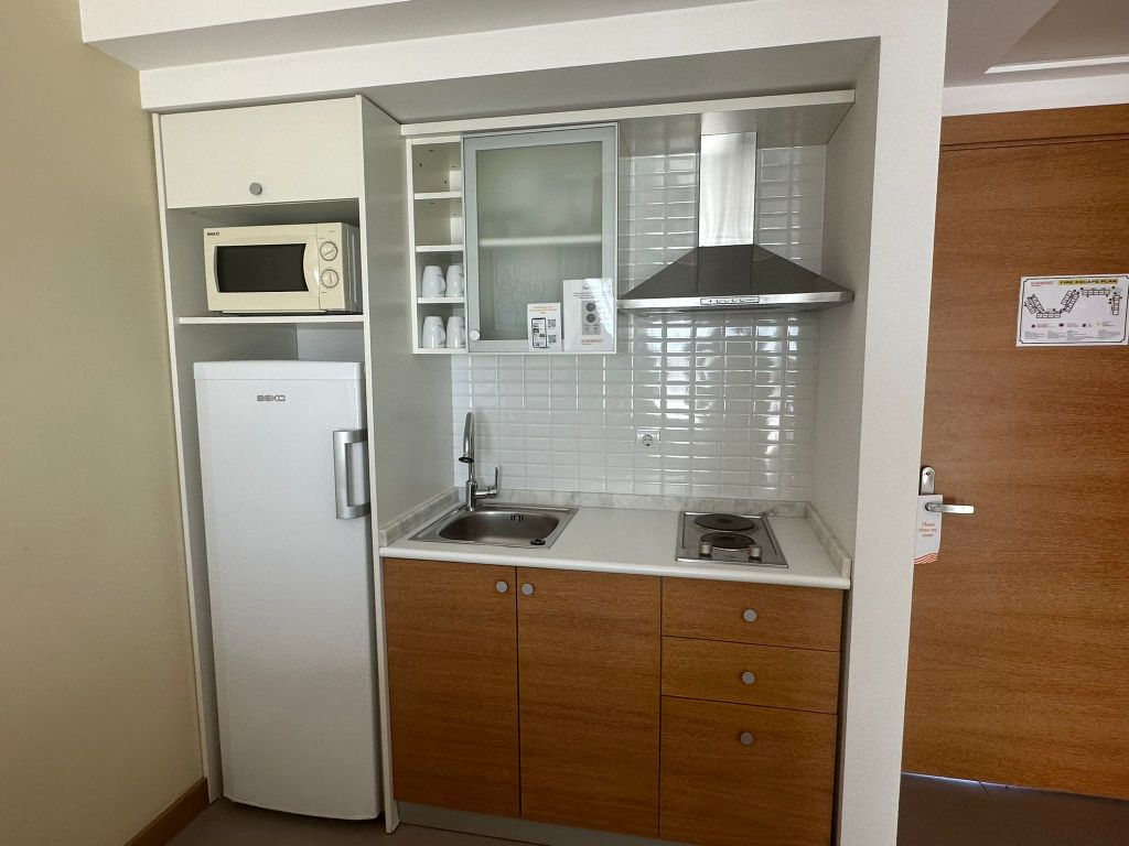 Otel mutfak dolabı
