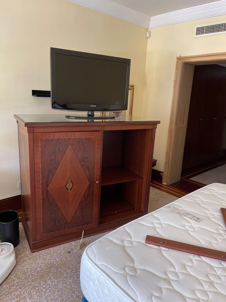 Gül ağacı konsol
